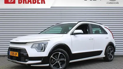 Gebruikt 2024 Kia Niro SUV | € 32.545 (Eerlijke prijs)