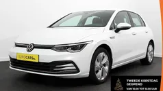 Gebruikt 2021 VW Golf VIII Style Hatchback | € 24.490 (Eerlijke prijs)