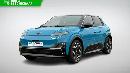 Authentic blue + zwart dak Nieuw 2025 Nissan Micra Evolve Hatchback | € 37.203 (Eerlijke prijs)