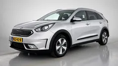Grijs Gebruikt 2017 Kia Niro SUV | € 17.445 (Eerlijke prijs)