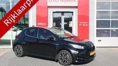 Gebruikt 2021 Toyota Yaris Hybrid Limited Hatchback | € 21.500 (Eerlijke prijs)