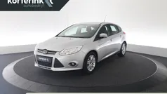 Grijs, metallic lak Gebruikt 2012 Ford Focus Trend Hatchback | € 7.950 (Eerlijke prijs)