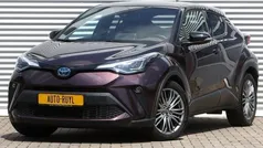 Bruin Gebruikt 2023 Toyota C-HR Style SUV | € 29.845 (Eerlijke prijs)