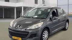 Grijs Gebruikt 2009 Peugeot 207 Hatchback | € 2.350 (Eerlijke prijs)
