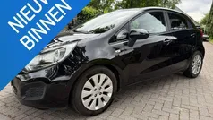 Zwart Gebruikt 2011 Kia Rio Hatchback | € 4.250 (Goede deal)