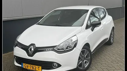 Gebruikt 2015 Renault Clio IV Night&Day Hatchback | € 5.999 (Eerlijke prijs)