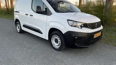 Wit Gebruikt 2022 Peugeot Partner Premium MPV | € 10.500 (Goede deal)