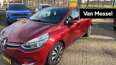 Rood Gebruikt 2017 Renault Clio IV Zen Hatchback | € 9.940 (Eerlijke prijs)