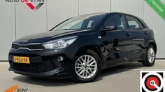 Zwart Gebruikt 2020 Kia Rio Hatchback | € 15.995 (Goede deal)