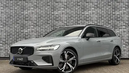 Gebruikt 2025 Volvo V60 Performance Stationwagen | € 60.894 (Eerlijke prijs)