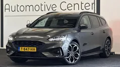 Grijs Gebruikt 2021 Ford Focus ST-Line Stationwagen | € 23.490 (Eerlijke prijs)
