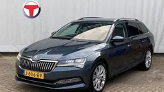 Grijs (metallic) Gebruikt 2020 Skoda Superb Business Line Stationwagen | € 20.950 (Goede deal)