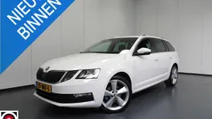 Wit Gebruikt 2019 Skoda Octavia Business Line Stationwagen | € 17.840 (Eerlijke prijs)