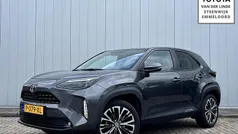 Grijs Gebruikt 2022 Toyota Yaris Cross Executive SUV | € 24.900 (Goede deal)