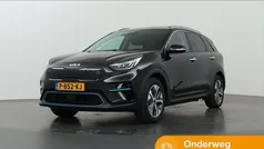 Zwart Gebruikt 2022 Kia e-Niro SUV | € 24.935 (Super prijs)