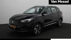 Zwart Gebruikt 2022 MG ZS Luxury Sedan | € 21.495 (Eerlijke prijs)