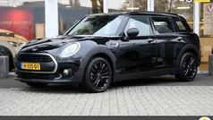 Zwart (metallic) Gebruikt 2020 Mini Clubman Business Stationwagen | € 18.950 (Eerlijke prijs)