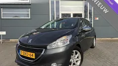 Grijs Gebruikt 2015 Peugeot 208 Style Hatchback | € 6.995 (Eerlijke prijs)
