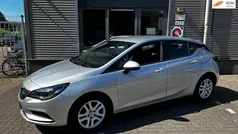 Grijs Gebruikt 2016 Opel Astra Innovation Hatchback | € 7.950 (Eerlijke prijs)