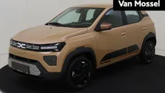 Bruin Gebruikt 2024 Dacia Spring Extreme Hatchback | € 18.440 (Eerlijke prijs)