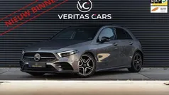 Grijs Gebruikt 2022 Mercedes A200 AMG line Hatchback | € 28.950 (Eerlijke prijs)