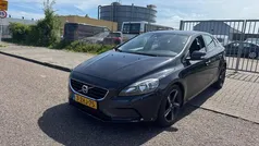 Zwart Gebruikt 2014 Volvo V40 Momentum Stationwagen | € 5.750 (Eerlijke prijs)