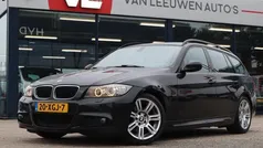 Zwart, metallic lak Gebruikt 2012 BMW 318 M Sport Stationwagen | € 8.748 (Eerlijke prijs)