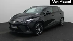 Zwart Gebruikt 2023 MG MG4 EV Luxury Hatchback | € 24.490 (Eerlijke prijs)