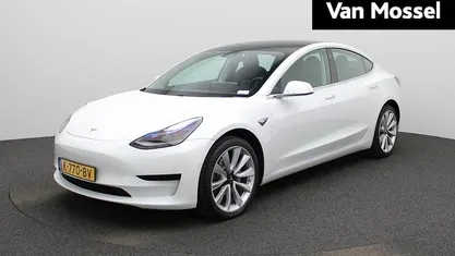 Wit Gebruikt 2020 Tesla Model 3 Standard Range Sedan | € 20.795 (Eerlijke prijs)