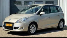 Beige Gebruikt 2010 Renault Scénic III Privilege MPV | € 6.450 (Eerlijke prijs)