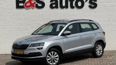 Grijs, metallic lak Gebruikt 2020 Skoda Karoq Style SUV | € 17.700 (Eerlijke prijs)