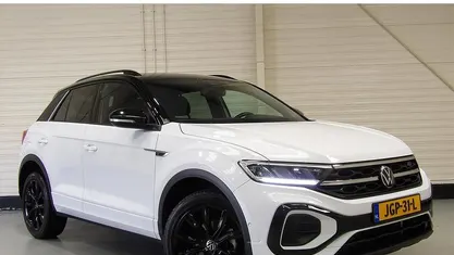 Gebruikt 2023 VW T-Roc R-line SUV | € 32.945 (Eerlijke prijs)