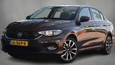 Bruin Gebruikt 2016 Fiat Tipo Lounge Sedan | € 8.450 (Eerlijke prijs)