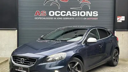 Blauw Gebruikt 2014 Volvo V40 R-Design Hatchback | € 5.750 (Eerlijke prijs)