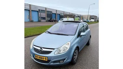 Blauw Occasion 2009 Opel Corsa Hatchback | € 2.899 (Eerlijke prijs)