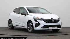 Gebruikt 2025 Renault Clio V Techno Hatchback | € 28.445 (Eerlijke prijs)
