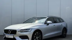 Grijs Gebruikt 2021 Volvo V60 Momentum Stationwagen | € 29.950 (Eerlijke prijs)