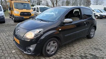 Zwart Occasion 2011 Renault Twingo Collection Hatchback | € 2.750 (Eerlijke prijs)
