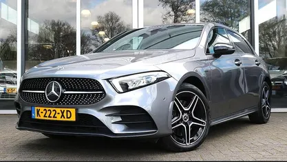 Grijs Gebruikt 2021 Mercedes A250 Business Hatchback | € 29.950 (Eerlijke prijs)