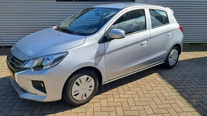 Grijs Occasion 2020 Mitsubishi Space Star Hatchback | € 8.900 (Eerlijke prijs)