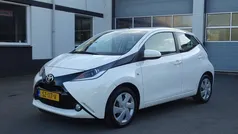 Wit Gebruikt 2018 Toyota Aygo Hatchback | € 9.450 (Eerlijke prijs)