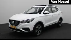 Wit Gebruikt 2020 MG ZS Luxury Sedan | € 15.495 (Eerlijke prijs)