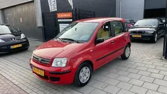 Rood Gebruikt 2004 Fiat Panda Dynamic Hatchback | € 1.499 (Goede deal)