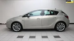 Gebruikt 2010 Opel Astra Cosmo Hatchback | € 6.950 (Eerlijke prijs)
