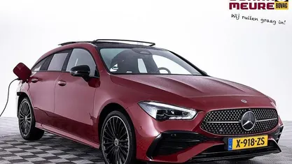 Rood Gebruikt 2024 Mercedes CLA250e Shooting Brake AMG line Stationwagen | € 39.900 (Eerlijke prijs)