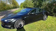Zwart, metallic lak Gebruikt 2018 Tesla Model S Sedan | € 26.999 (Eerlijke prijs)