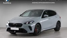 Grijs, metallic lak Gebruikt 2025 BMW 120 M Sport Hatchback | € 36.950 (Eerlijke prijs)