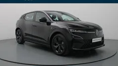 Zwart Nieuw 2025 Renault Megane E-Tech Evolution Hatchback | € 33.990 (Eerlijke prijs)