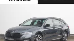 Grijs Gebruikt 2021 Skoda Octavia Business Line Stationwagen | € 26.885 (Eerlijke prijs)