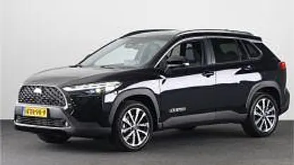 Occasion 2025 Toyota Corolla Cross Style SUV | € 38.995 (Eerlijke prijs)